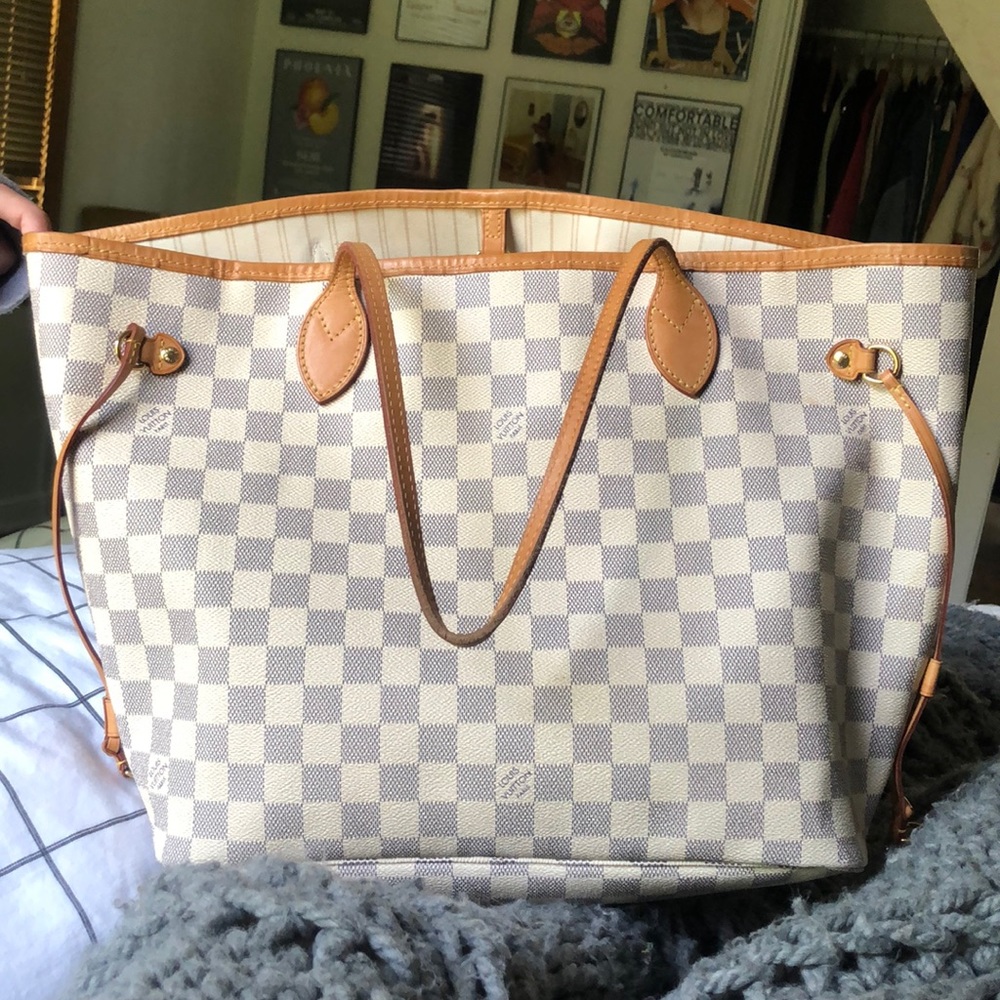 Authentic Louis Vuitton Purse 2018